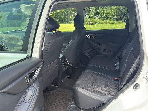 Used 2024 Subaru Forester Premium AWD/4WD image 6
