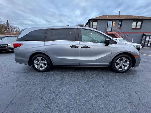 Used 2018 Honda Odyssey LX image 16