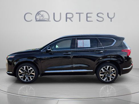 Used 2023 Hyundai Santa Fe Calligraphy FWD image 2