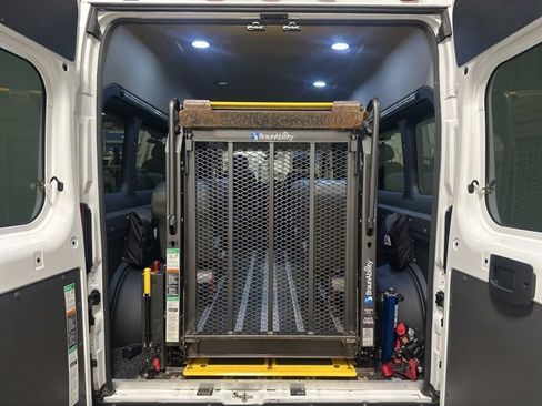 Used 2016 RAM ProMaster 2500 image 22