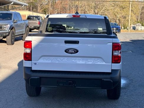 Used 2025 Ford Maverick XL w/ Equipment Group 102A image 8