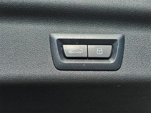 Used 2025 BMW X1 xDrive28i image 16