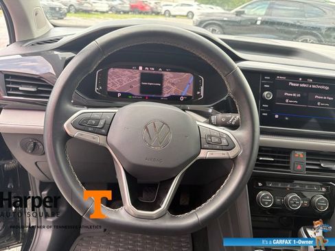 Used 2024 Volkswagen Taos SEL AWD/4WD image 16