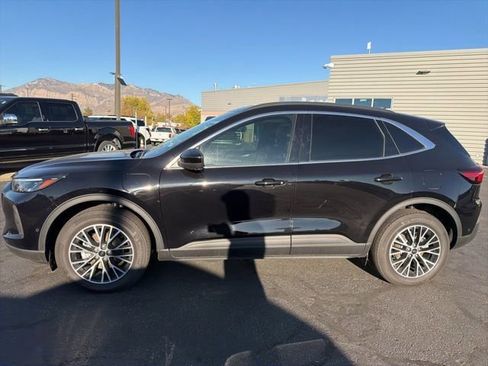 Used 2024 Ford Escape SE w/ PHEV Premium Package image 21