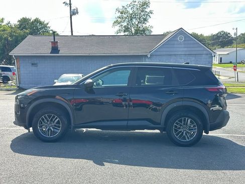Used 2023 Nissan Rogue S FWD image 3