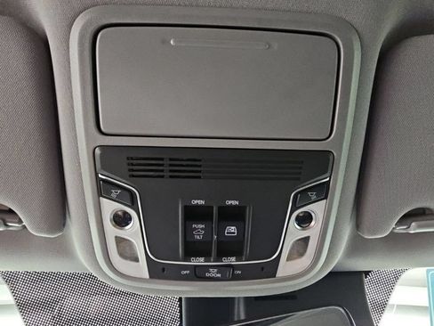 Used 2023 Honda Ridgeline RTL-E image 23