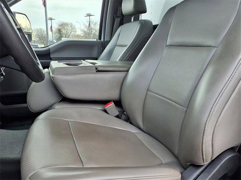 Used 2019 Ford F550 XL image 4