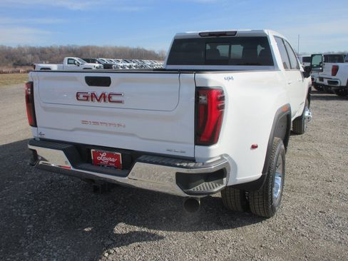 New 2026 GMC Sierra 3500 SLE w/ SLE Value Package image 5