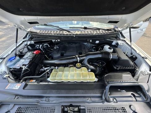 Used 2020 Ford Expedition XLT w/ Equipment Group 202A RWD image 31