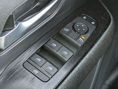 New 2026 Nissan Kicks SV w/ SV Premium Package image 20