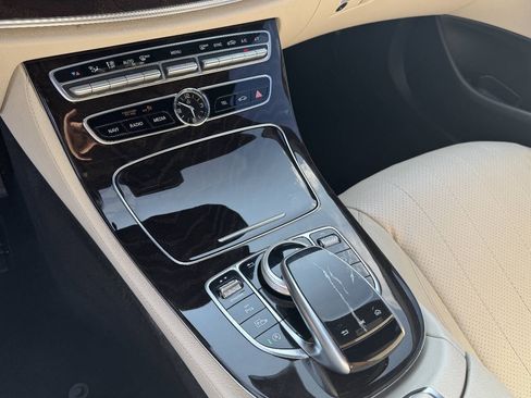 Used 2019 Mercedes-Benz E 300 w/ Premium 1 Package image 12