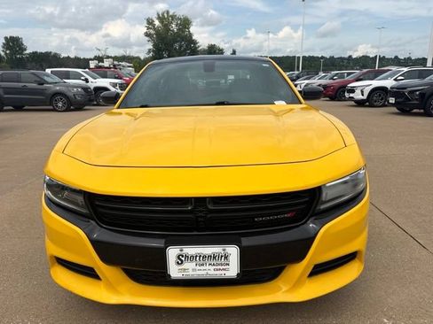 Used 2017 Dodge Charger SXT w/ AWD Plus Group image 8