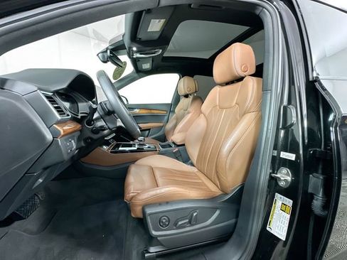 Used 2022 Audi Q5 e Premium Plus w/ Premium Plus Package image 4