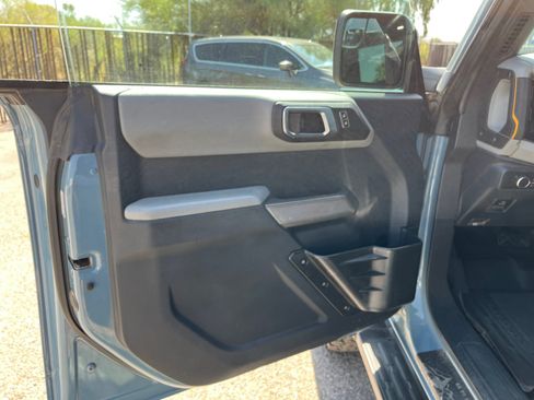 Used 2021 Ford Bronco Badlands w/ Sasquatch Package AWD/4WD image 15