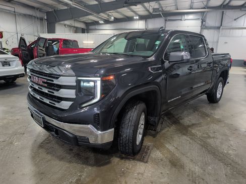 Used 2023 GMC Sierra 1500 SLE AWD/4WD image 6