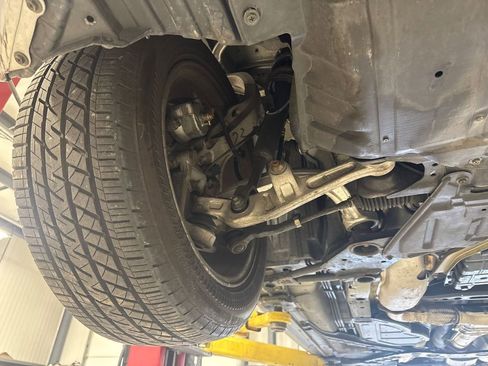 Used 2004 Nissan 350Z Enthusiast w/ Side Airbags Pkg image 11