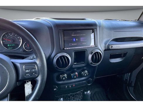 Used 2015 Jeep Wrangler Unlimited Sport w/ Trailer Tow Group AWD/4WD image 9