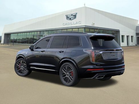 Certified 2025 Cadillac XT6 Sport w/ Technology Package AWD/4WD image 3