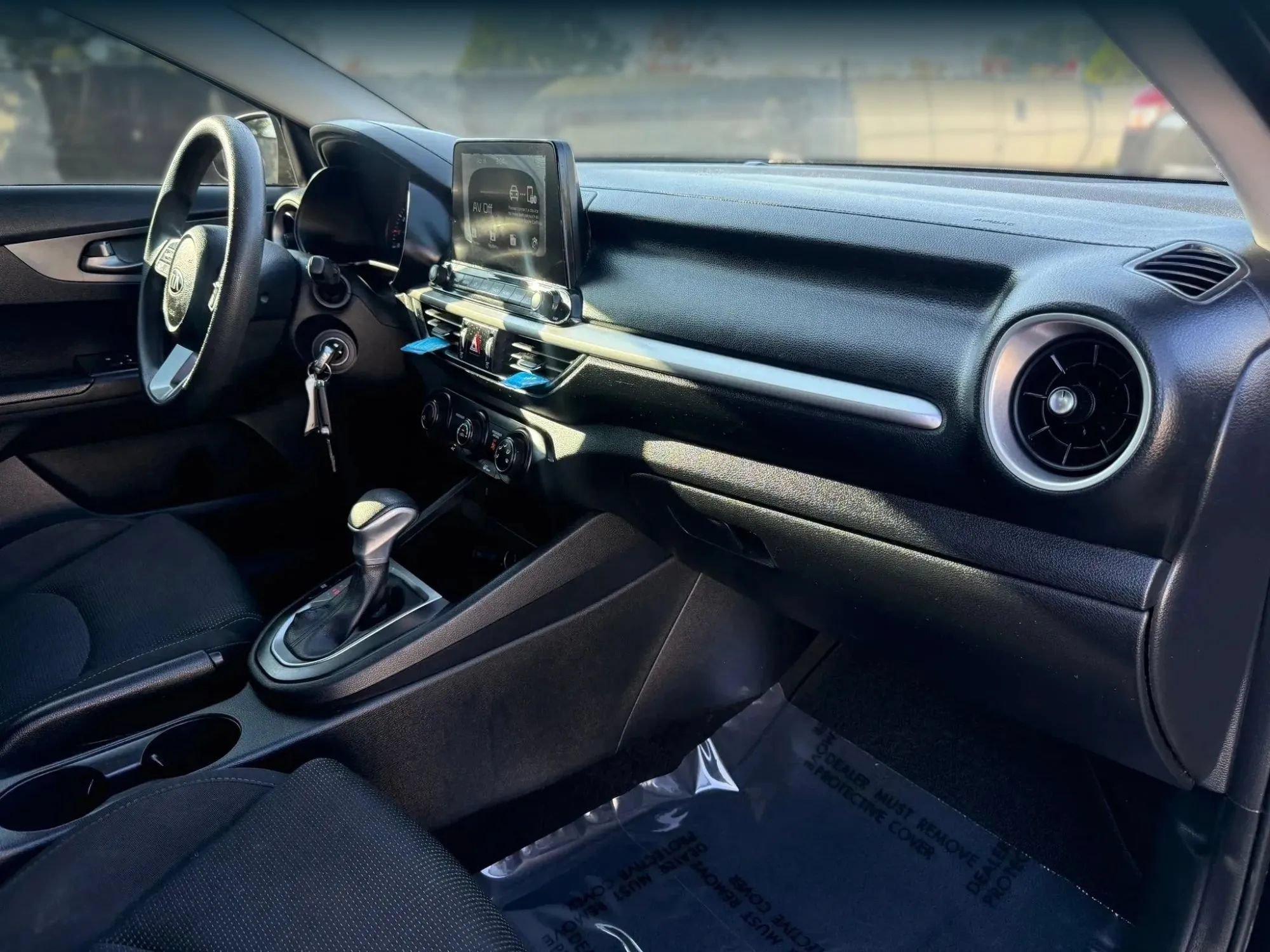 Used 2020 Kia Forte LXS FWD image 19