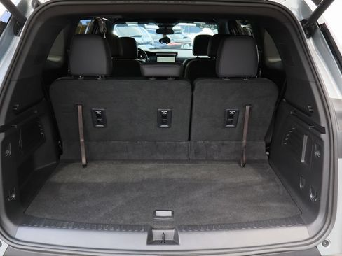 Certified 2024 GMC Acadia Elevation w/ Black Edition FWD image 26