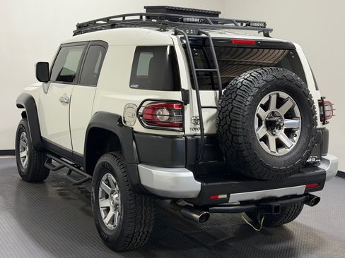 Used 2014 Toyota FJ Cruiser 4WD w/ Upgrade Package image 27