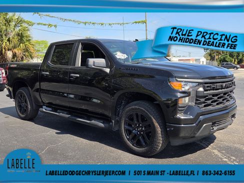 Used 2024 Chevrolet Silverado 1500 Custom w/ Turbomax Blackout Package AWD/4WD image 7