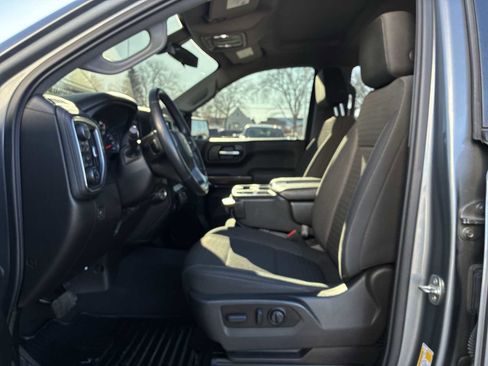 Used 2022 Chevrolet Silverado 1500 LT image 18