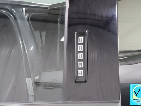 Used 2018 Ford F150 Lariat w/ Equipment Group 502A Luxury image 41