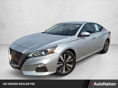 Used 2022 Nissan Altima 2.5 SV