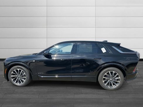 New 2026 Cadillac Lyriq Premium Sport AWD/4WD image 2