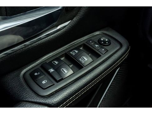 Used 2021 RAM 1500 Laramie w/ Off Road Group image 27