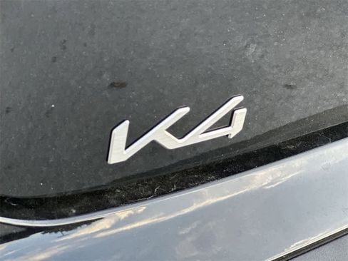 New 2026 Kia K4 LXS image 10