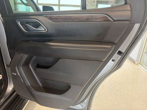 Used 2021 Chevrolet Tahoe LT w/ LT Signature Package image 49