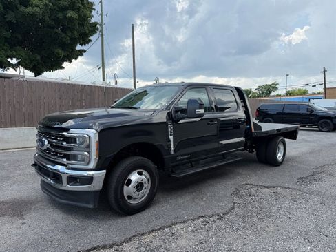 Used 2025 Ford F350 Lariat AWD/4WD image 6