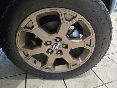 Used 2023 Toyota RAV4 AWD Hybrid image 14