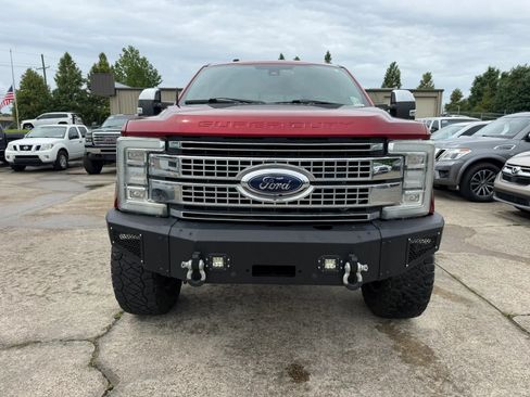 Used 2017 Ford F250 Platinum w/ Platinum Ultimate Package AWD/4WD image 8
