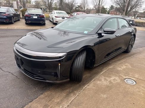 Used 2024 Lucid Air Touring image 7