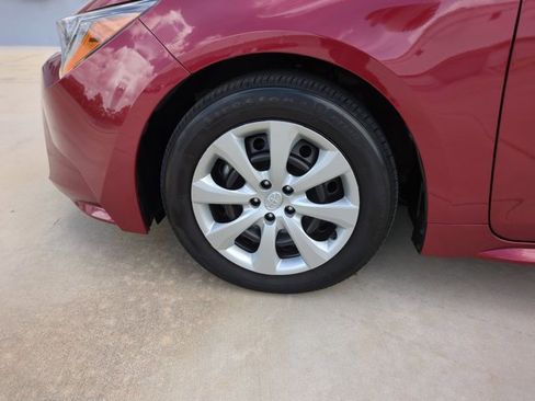 Certified 2025 Toyota Corolla LE image 22