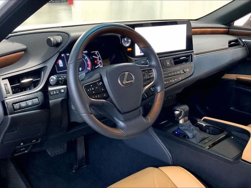 Used 2024 Lexus ES 350 Ultra Luxury image 17