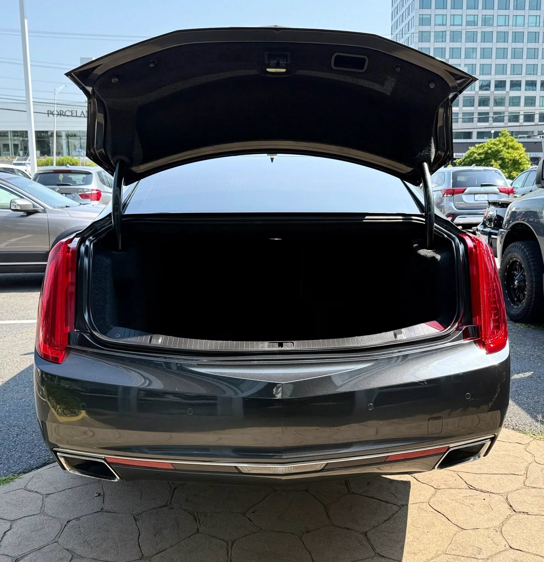 Used 2013 Cadillac XTS Luxury w/ Driver Awareness Package FWD image 48