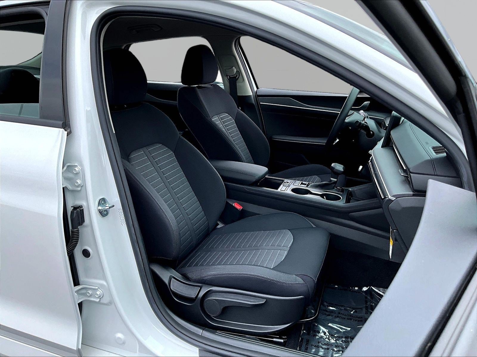 New 2026 Kia K5 LXS FWD image 18
