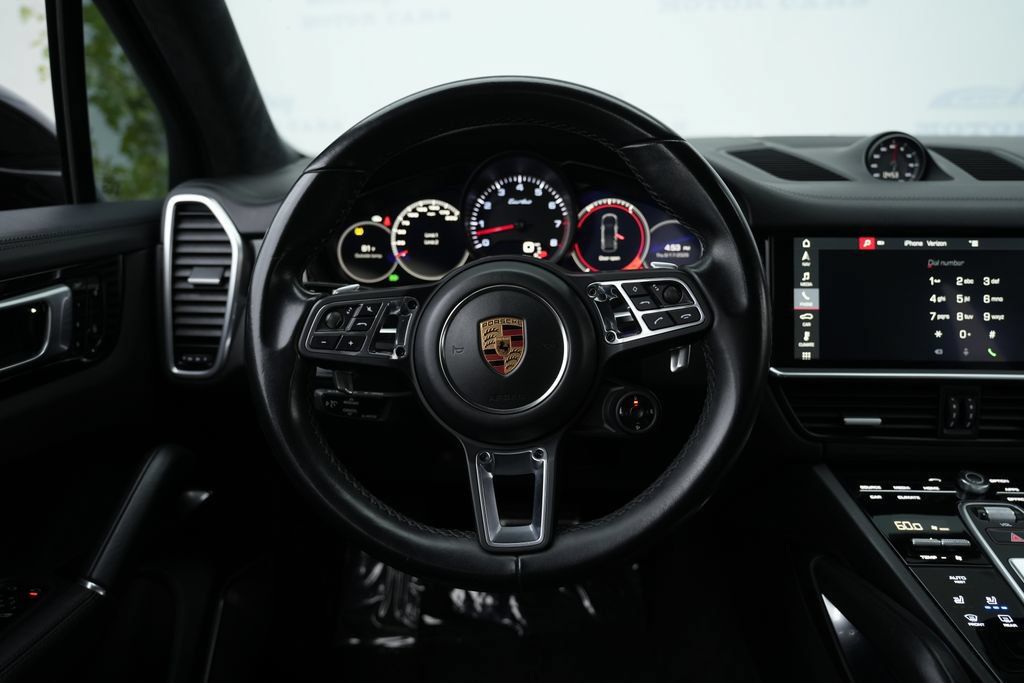 Used 2019 Porsche Cayenne Turbo AWD/4WD image 98