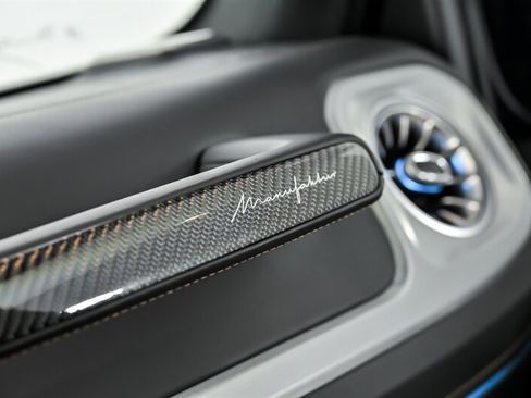 Used 2025 Mercedes-Benz G 63 AMG 4MATIC image 32