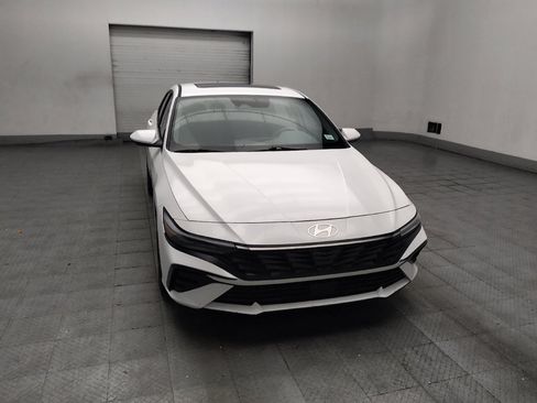 Used 2024 Hyundai Elantra SEL w/ Convenience Package FWD image 14