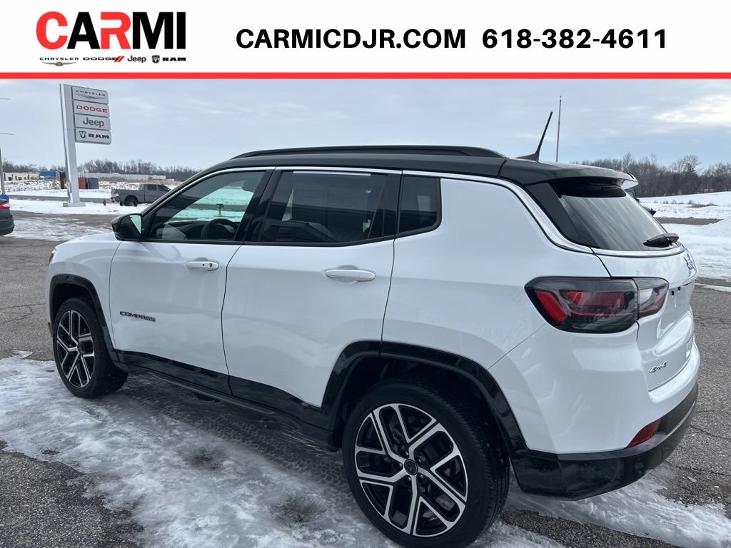 Used 2025 Jeep Compass Limited w/ Elite Group AWD/4WD image 4