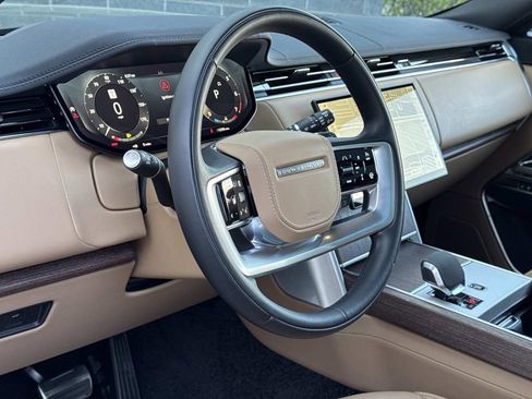 Certified 2024 Land Rover Range Rover SE AWD/4WD image 22