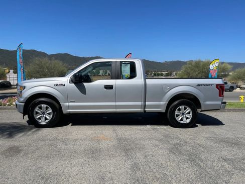 Used 2017 Ford F150 XL w/ Equipment Group 101A Mid RWD image 9