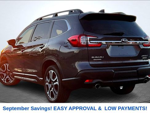 Used 2024 Subaru Ascent Limited w/ Technology Package AWD/4WD image 4