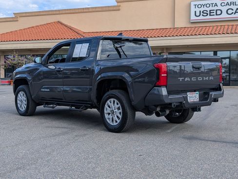 Used 2025 Toyota Tacoma SR5 RWD image 12