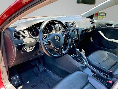Used 2016 Volkswagen Jetta SEL FWD image 11